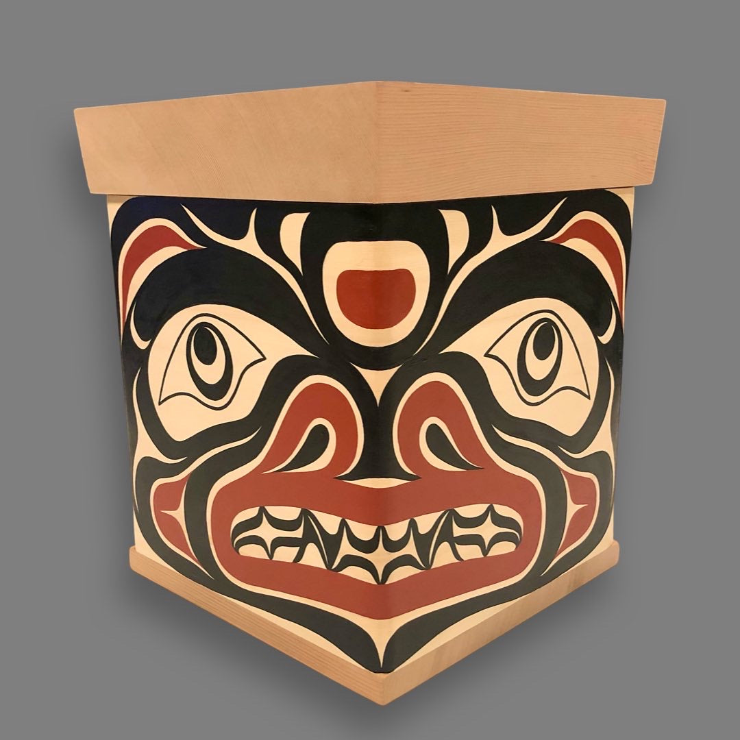 Grizzly Bear Bentwood Box