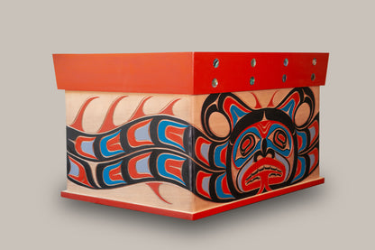 Sisiyutł Bentwood Box
